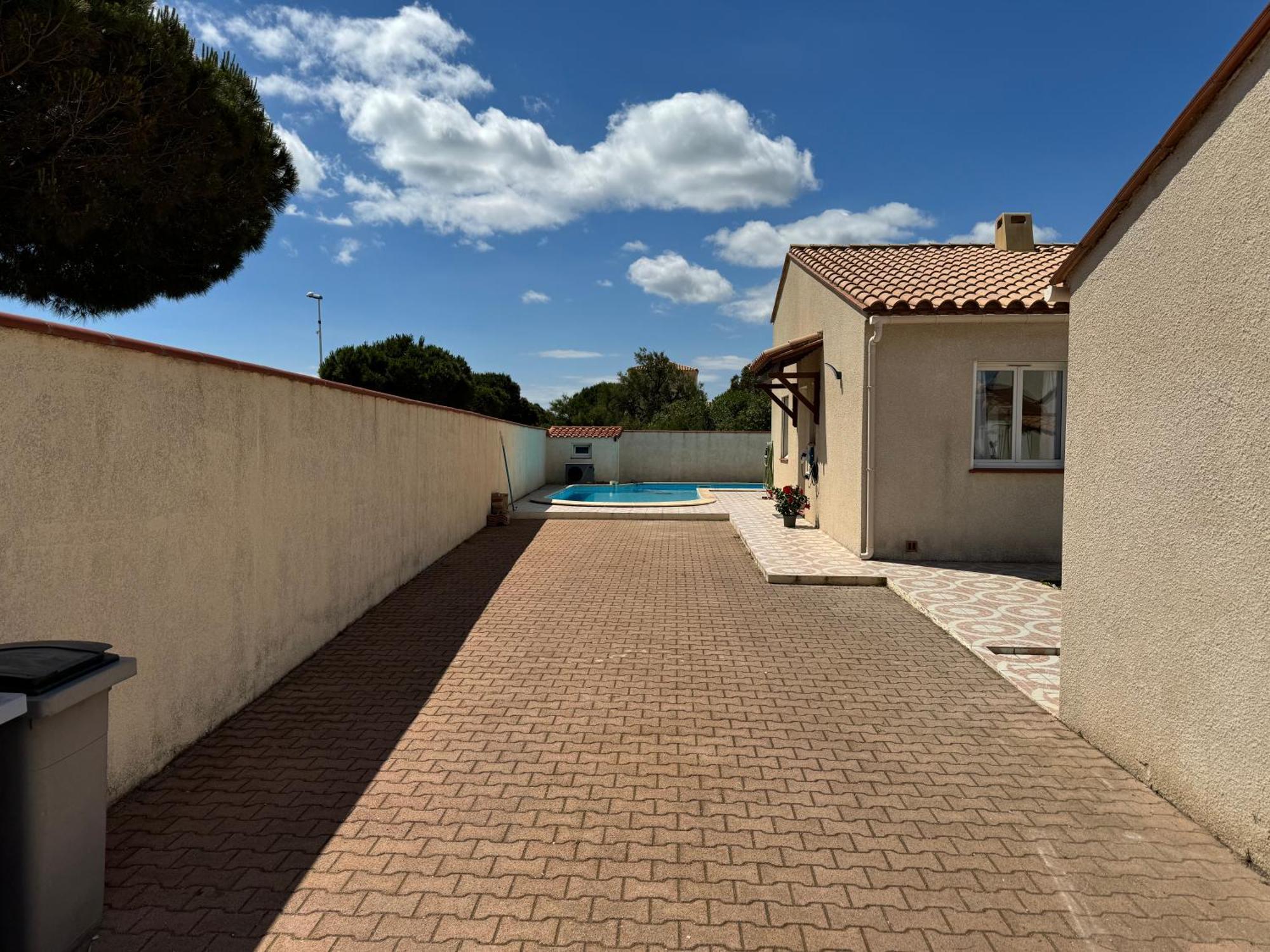 Villa La Lagune Piscine Et Spa Prives 8 Couchages Parking Prive Et Borne De Recharge Electrique Le Barcarès Rom bilde
